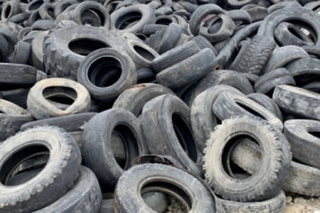 河北900以上废旧轮胎回收价格1850-2100元/吨之间