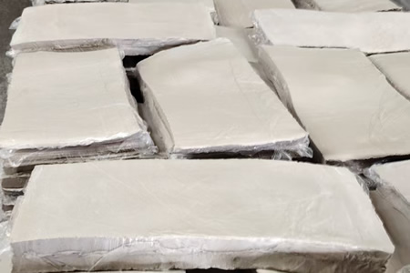 江苏白色乳胶再生胶价格上涨150元/吨