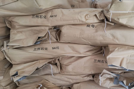 淡季刚需采购为主 华东丁腈胶价震荡整理